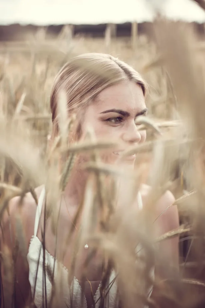 Hochzeitfotos in Würzburg: ästhetische Brautpaarfotos in der Natur