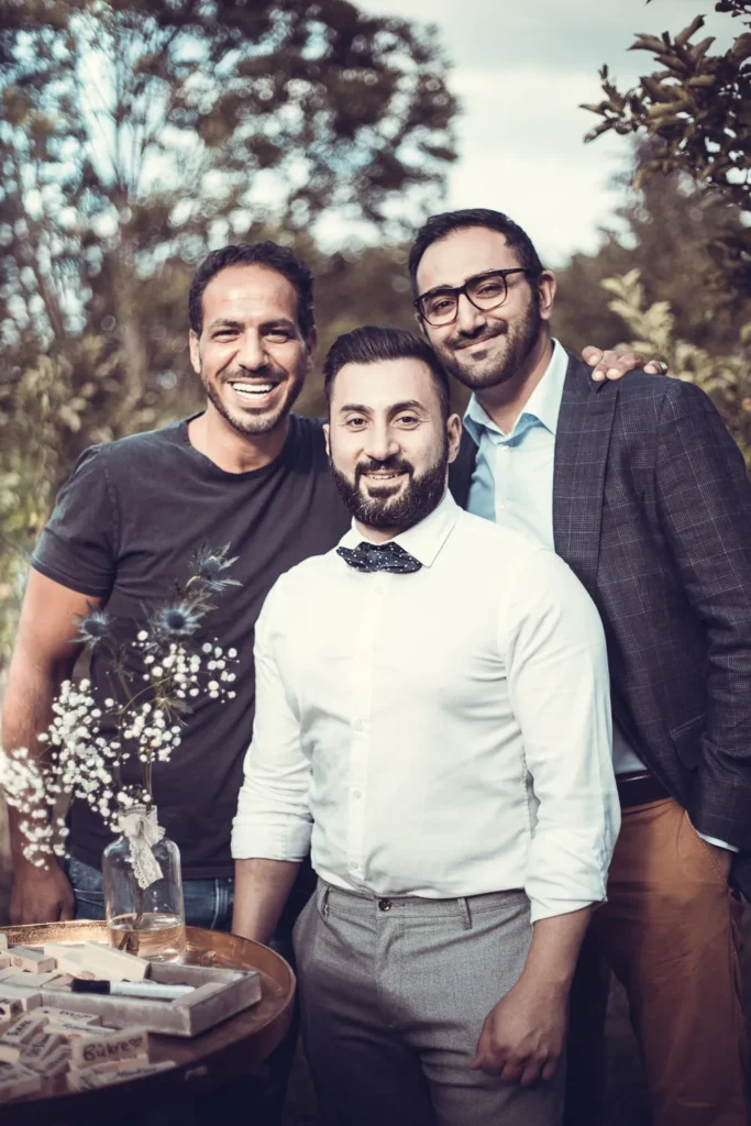 Gruppenfoto mit Familie und Freunden – Hochzeitsreportage Würzburg